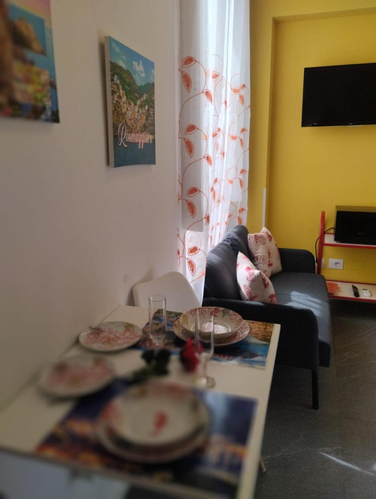 Casa Vacanze Buddy La Tua Base Per Visitare Il Mare Delle Cinque Terre Apartment Специя Екстериор снимка
